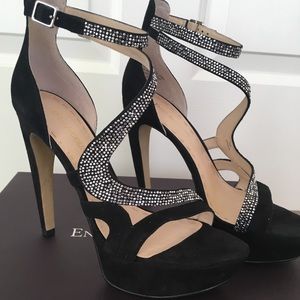Enzo Angiolini Heals